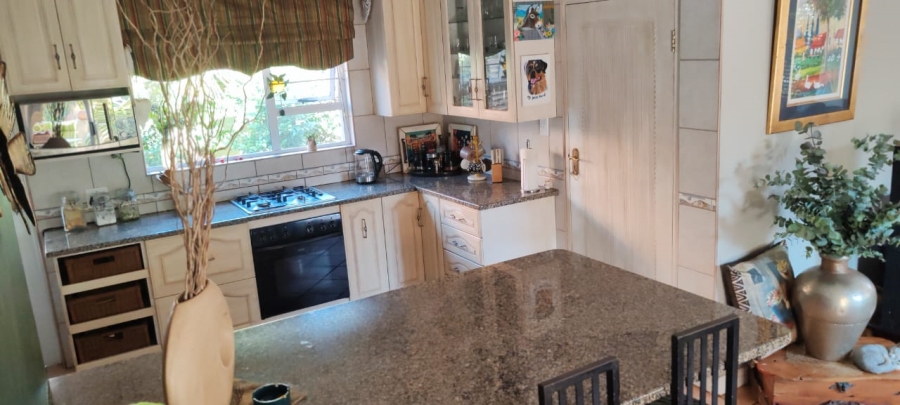 4 Bedroom Property for Sale in Melodie North West